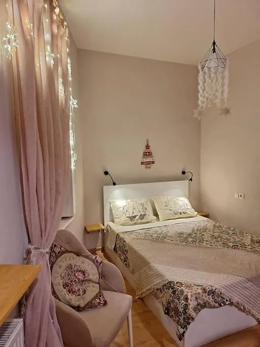 Cozy Apartment In The Center Of Tbilisi