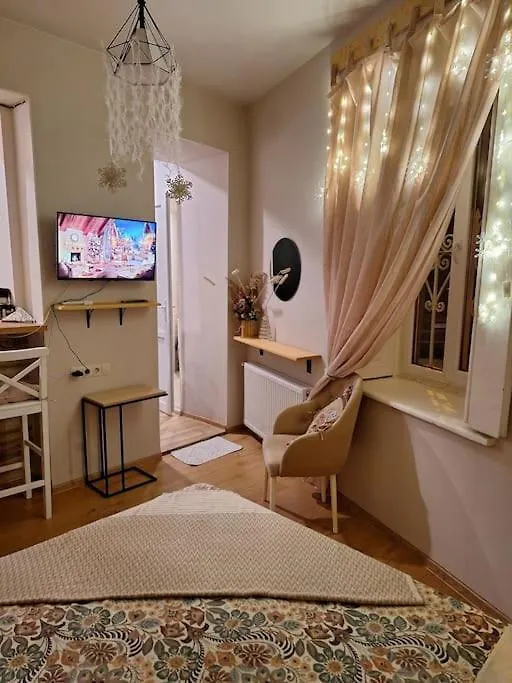 Cozy Apartment In The Center Of Tbilisi